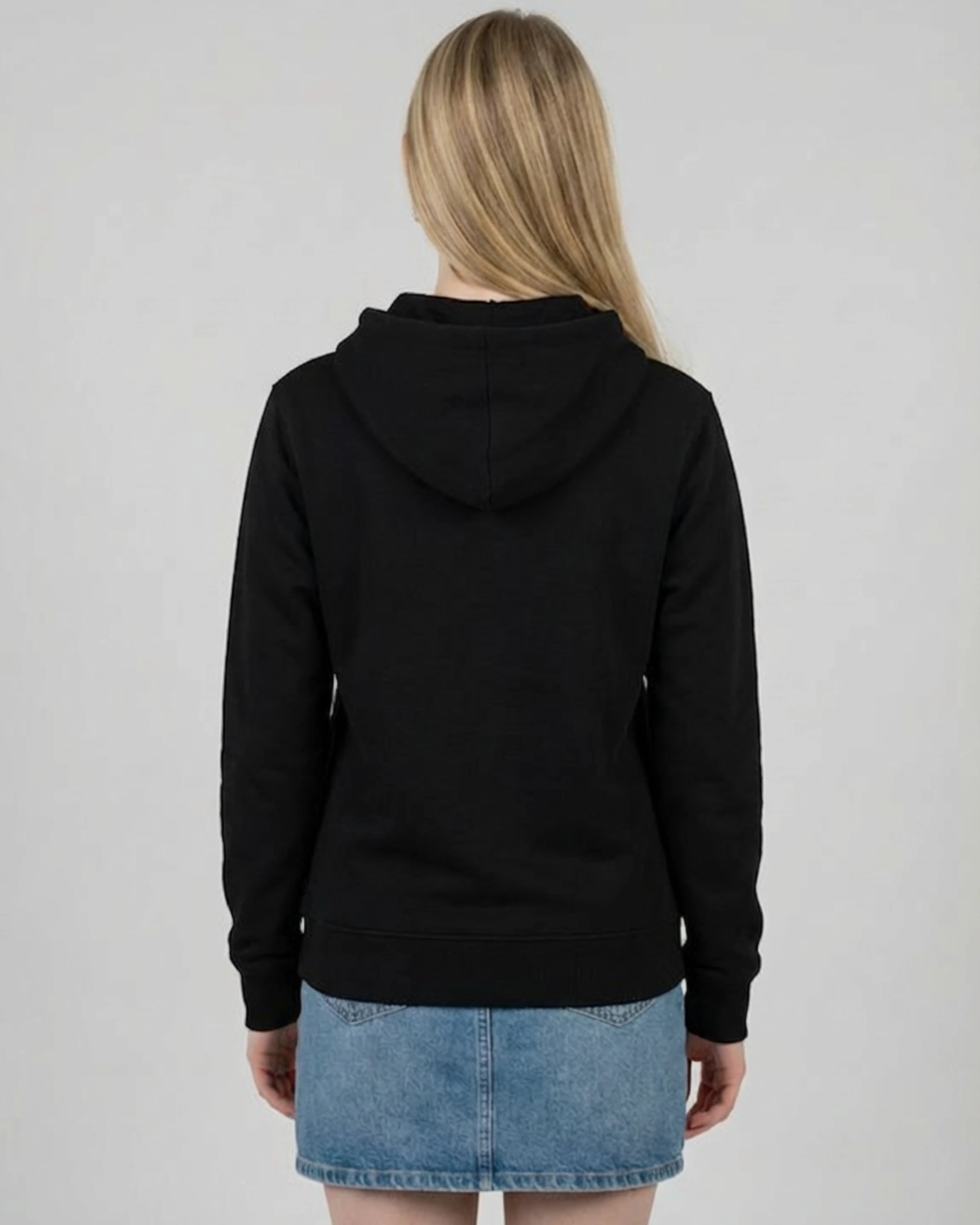 Lamaste Hoodie in Schwarz, für Damen in Rückenansicht. entspannter Hoodie, nachhaltiger Hoodie, Zen Lama Grafik.