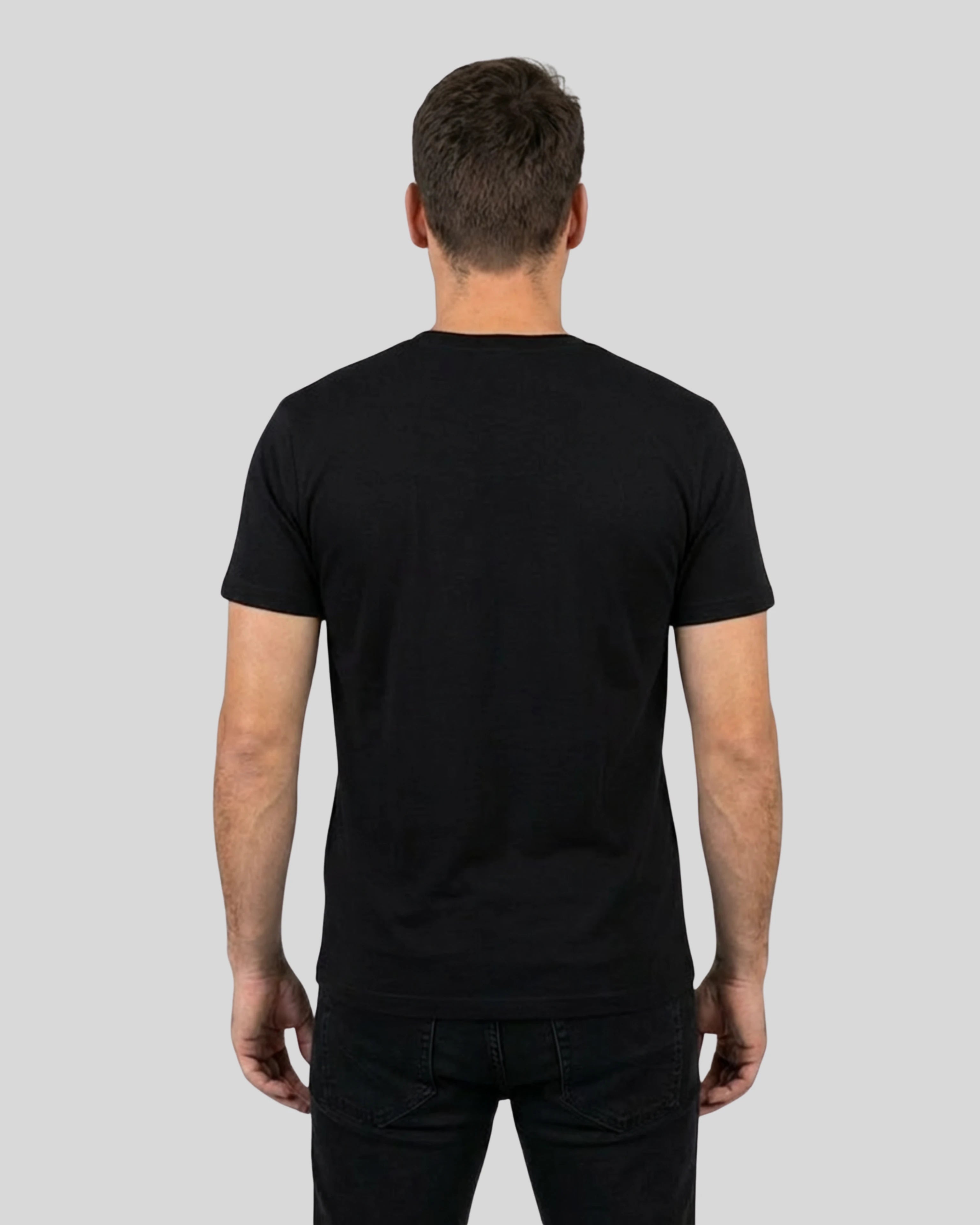 Lama Del Rey T-Shirt für Herren in Schwarz Rückenansicht. Hochwertiges Bio-Baumwoll-Shirt mit perfekter Passform.