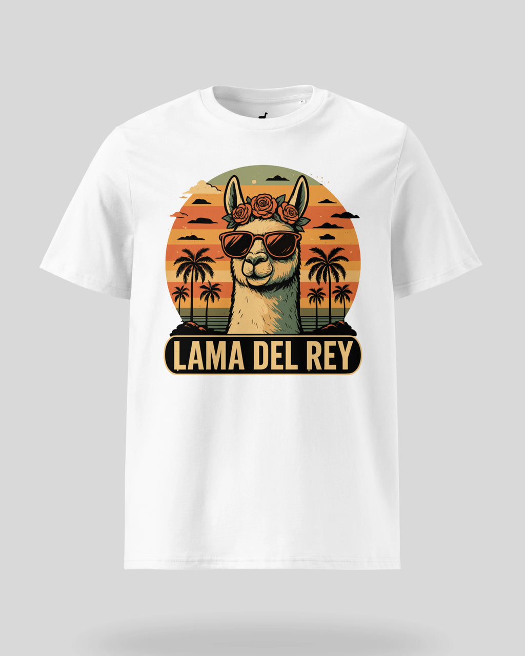 Lama Del Rey T-Shirt in Weiß Ghost Produktansicht. Einzigartiges Design aus 100% Bio-Baumwolle, perfekt für Lama-Fans.